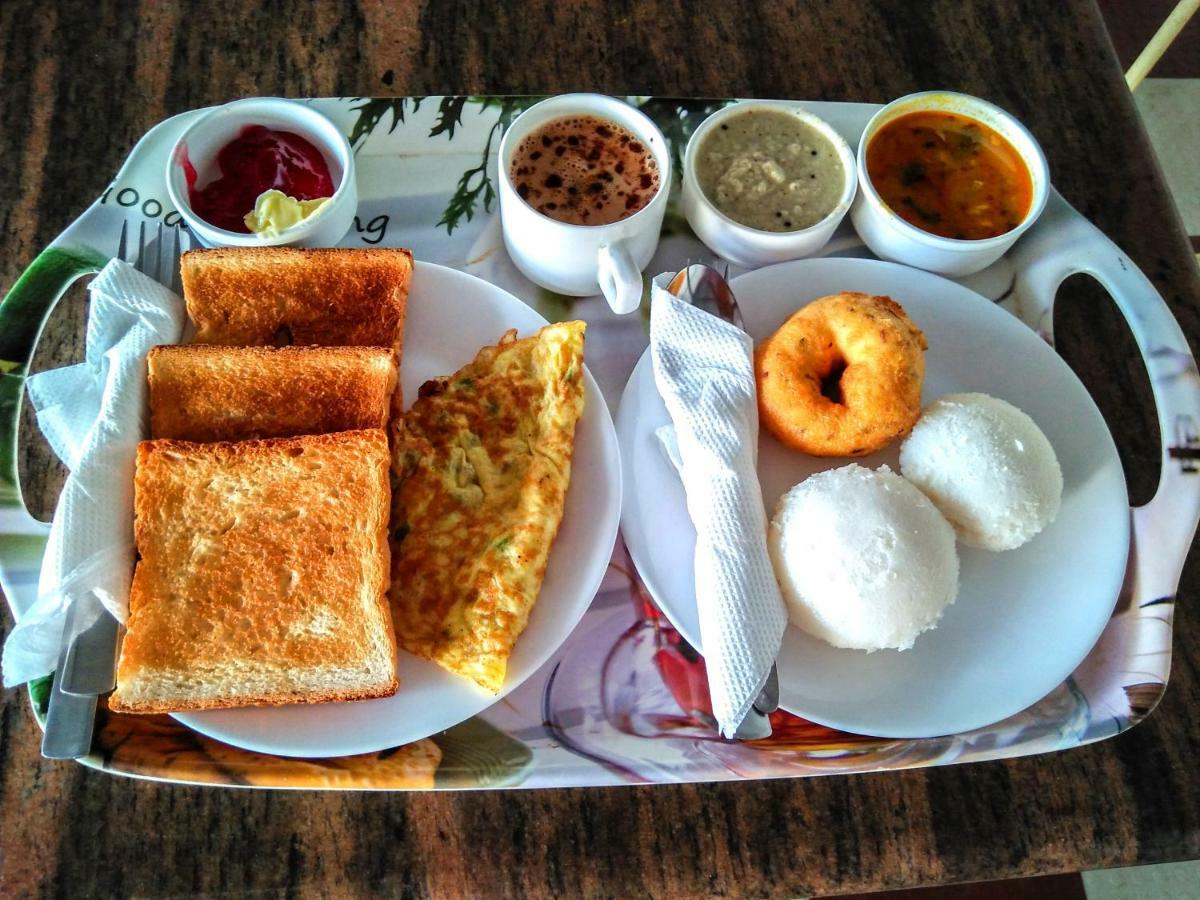 Hotel Arafa Inn Bangalore Esterno foto
